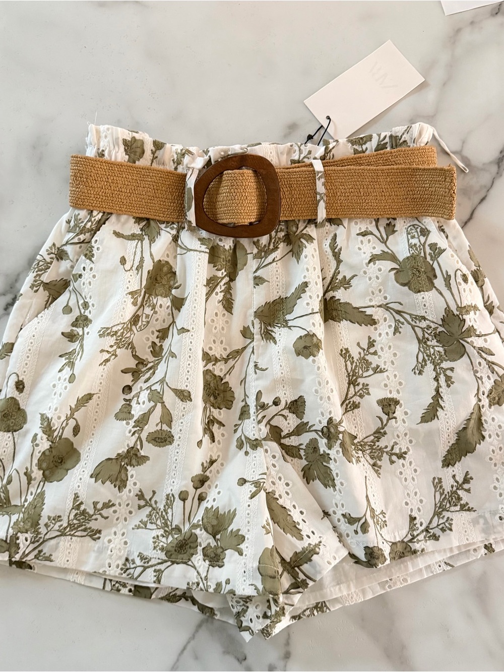 NEW ZARA Printed Floral Eyelet Shorts with Belt